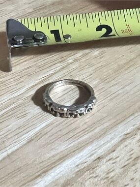 Silver tone elephant toe ring with decorative design size 6 1/2 vintage